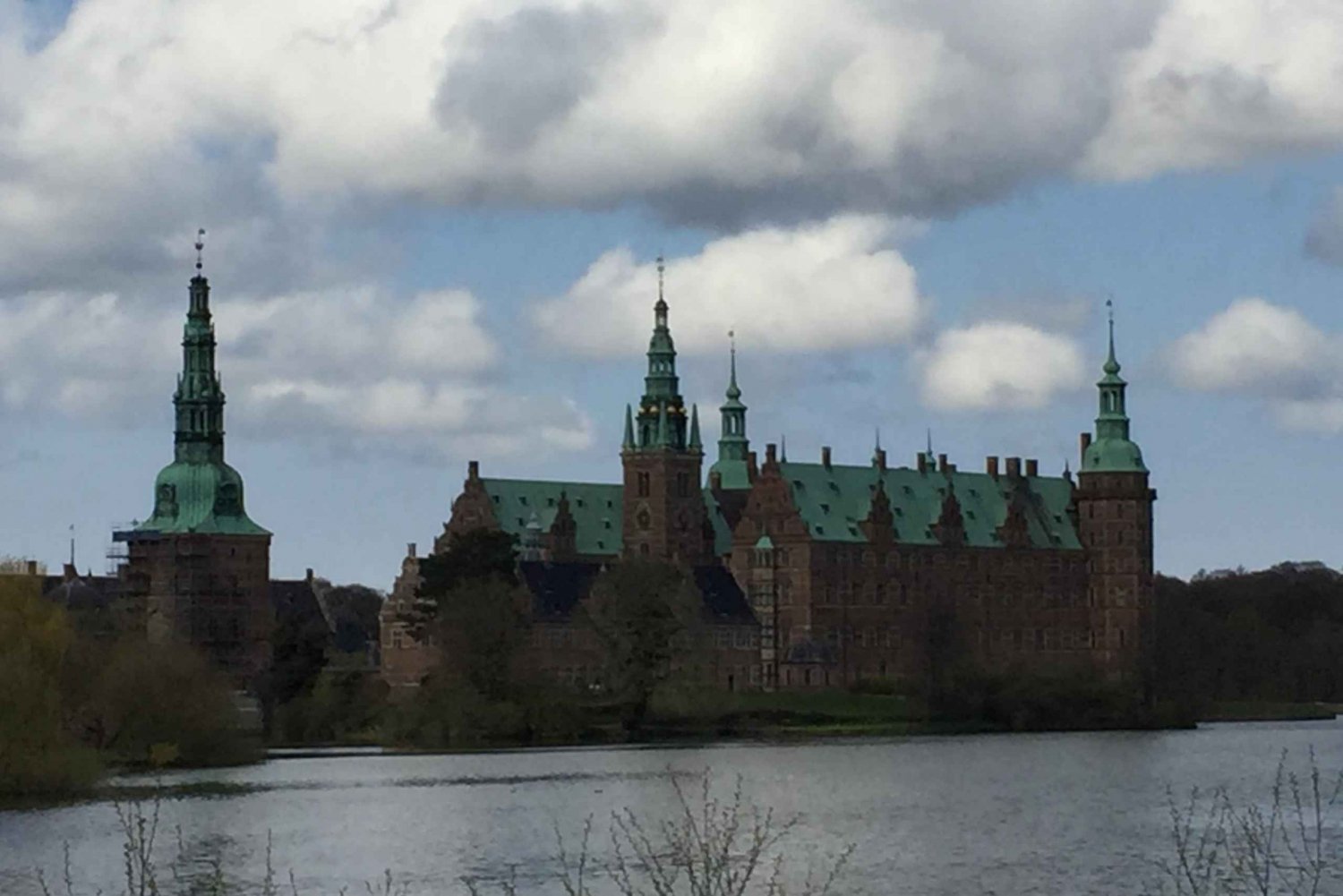Castelos: Kronborg (Hamlet) e Frederiksborg
