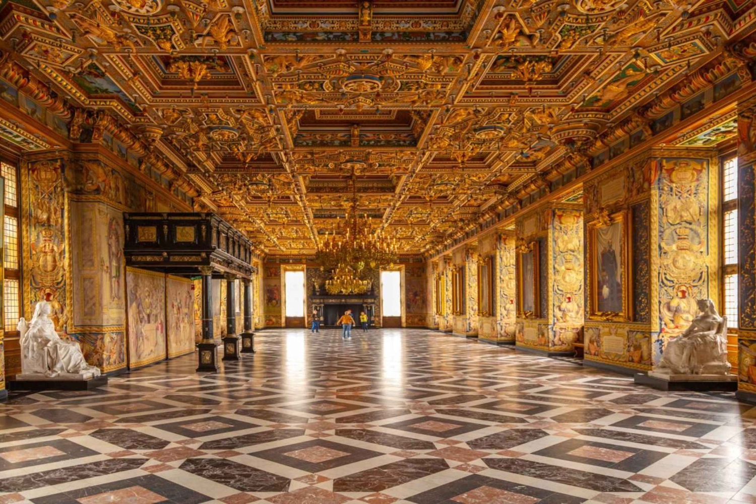 Die Schlösser Kronborg und Frederiksborg von Kopenhagen aus mit dem Auto