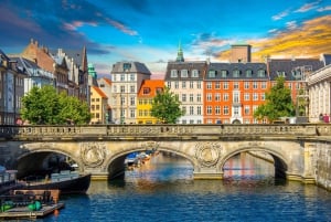 Cidade de Copenhague, centro histórico, Nyhavn, passeio a pé pela arquitetura
