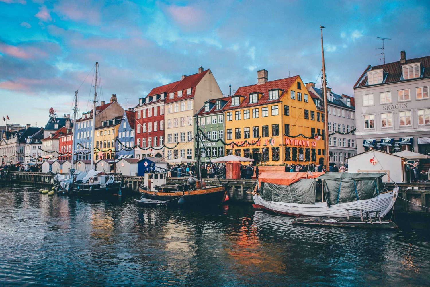 Copenhagen: Exclusive Historical Walk with a local