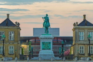 København: Highlights & Secrets Private Walking Tour