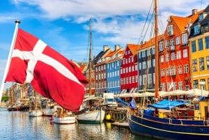 Passeio em família pelo centro histórico de Copenhague, Nyhavn com cruzeiro de barco