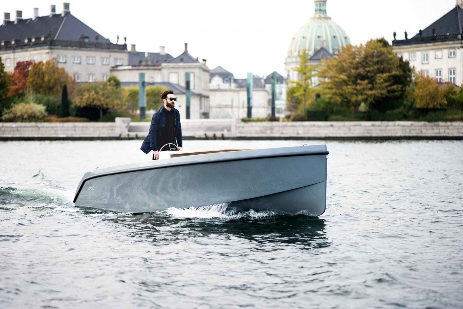 Copenhagen: Private Boat Tour with Captain (Lite)
