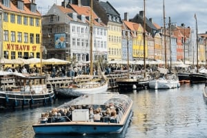 Copenhagen: Guided Tour Deer Park in Klampenborg