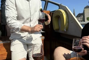 Copenhagen: Private Wine Tasting Boat Tour