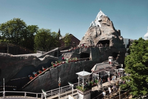 Copenhagen: Tivoli Gardens Admission Ticket w/ Food and Gift