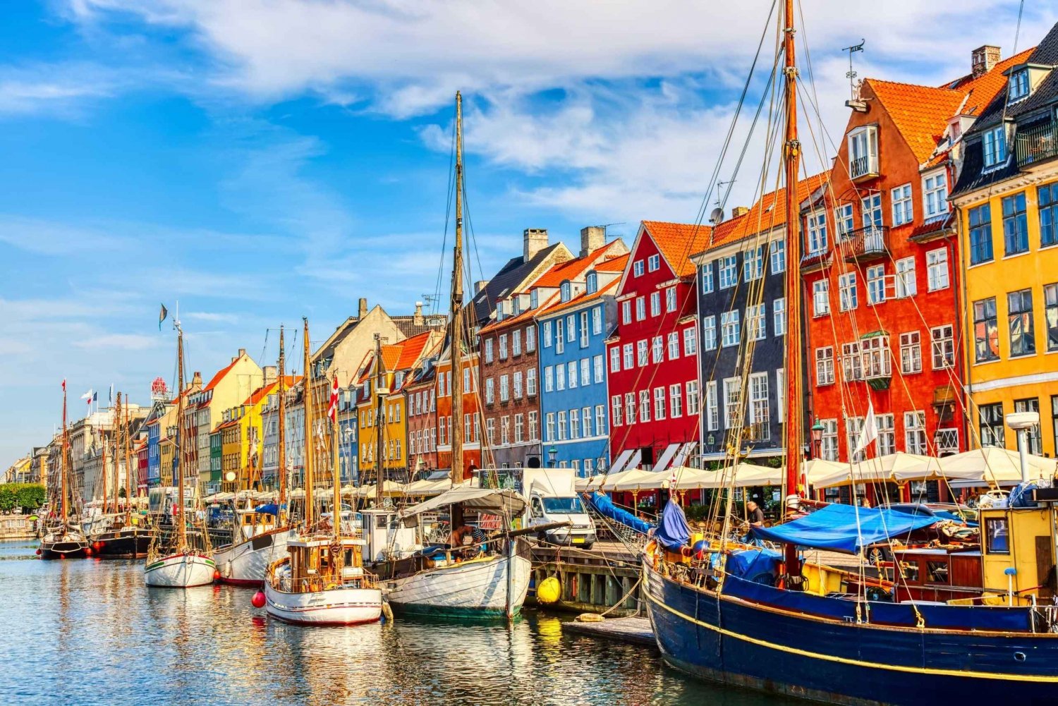 Snaps, barer og utelivstur i København Nyhavn