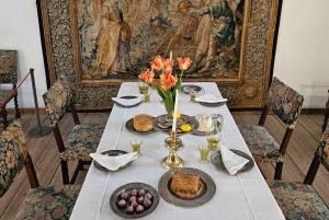 Easy Pace Tour of Kronbog Castle & Frederiksborg Palace W