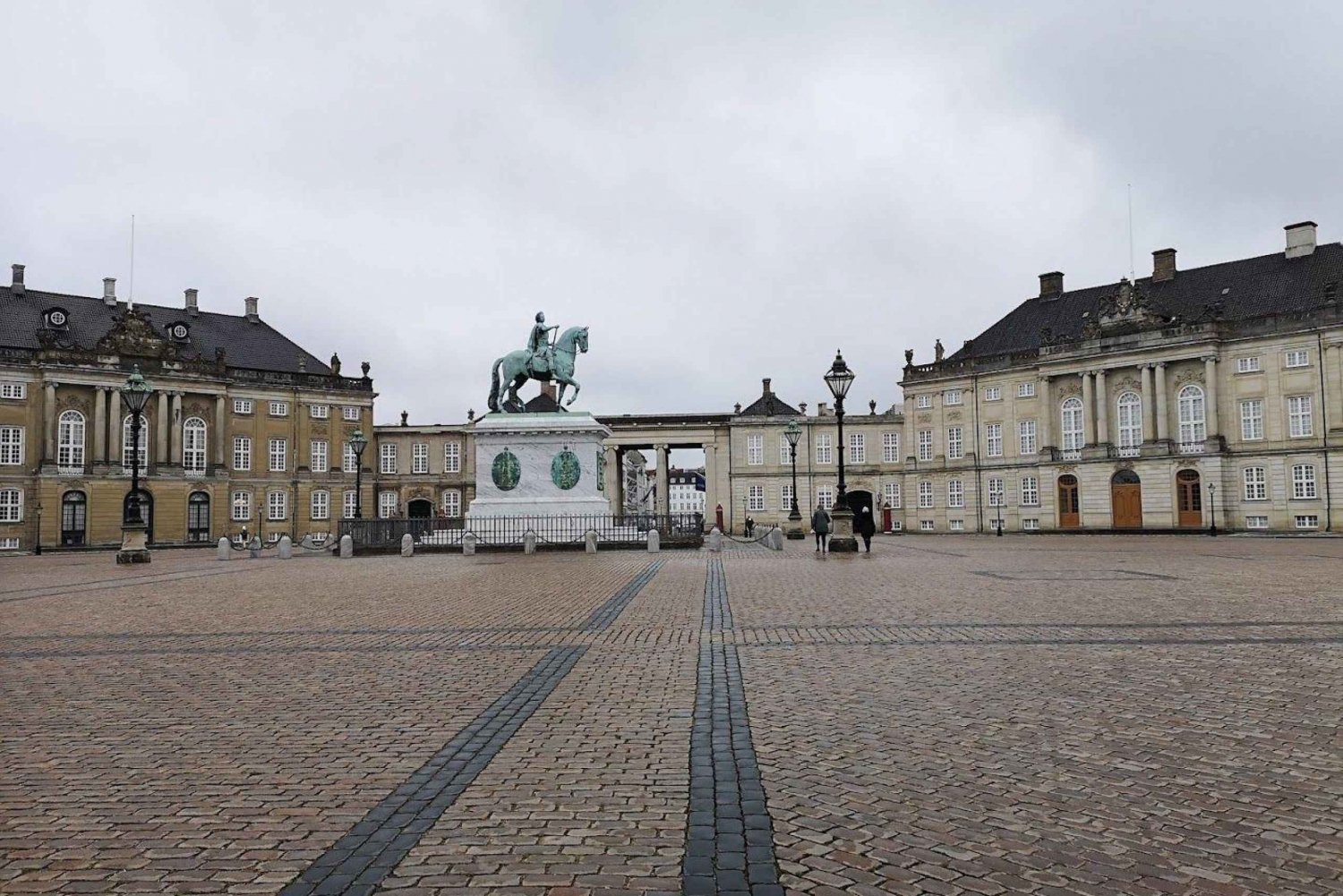 Utforska det kungliga Köpenhamn: Audio Tour av monarker och majestät