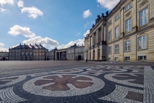 Tour privato del Museo del Palazzo di Amalienborg di Copenaghen con percorso veloce