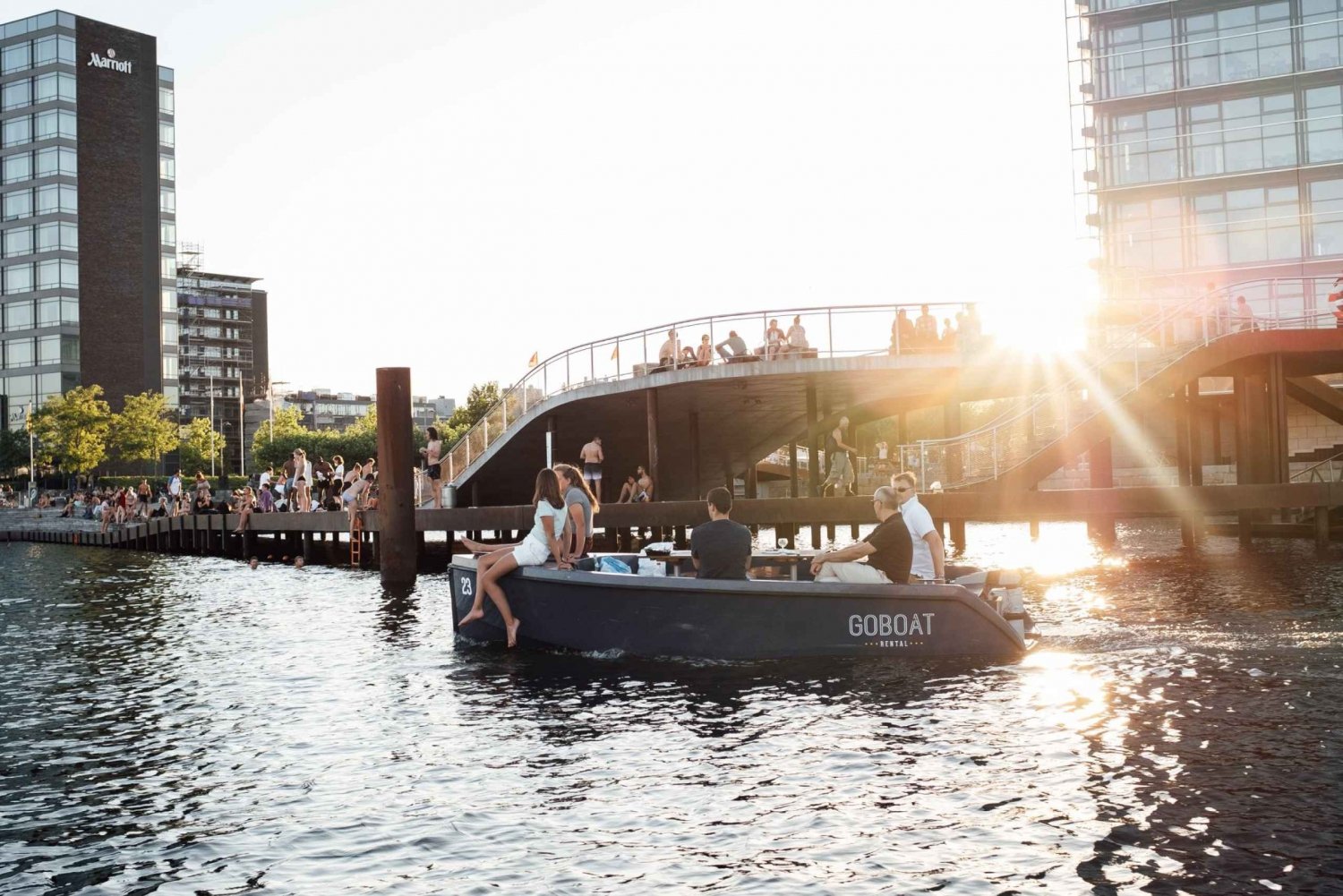 Copenhagen: 1- or 2-Hour Boat Rental - No License Required