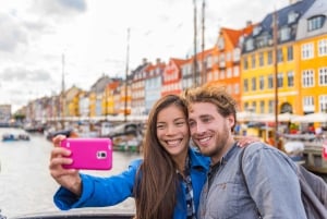 Tour guidato della città di Copenaghen, Nyhavn e palazzi