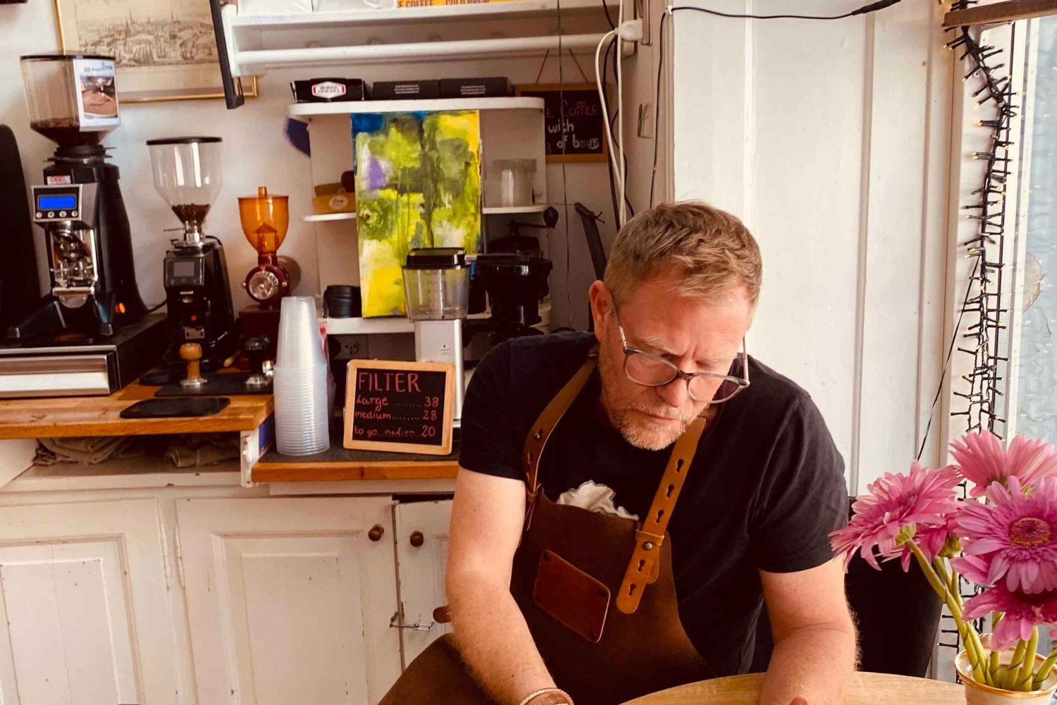 Nomad & Bean Cafe: Espresso-Making Class with Breakfast