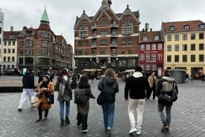Kööpenhamina: Food Walking Tour maisteluineen ja salaisine ruokalajeineen.