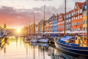Deense wijnproeverij met gids in Kopenhagen Nyhavn