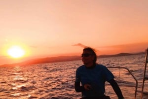 2 hours sunset sailin in a sailboat in Platja d'Aro
