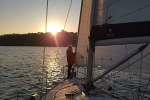 2 Stunden Sonnenuntergangssegeln auf einem Segelboot in Platja d'Aro