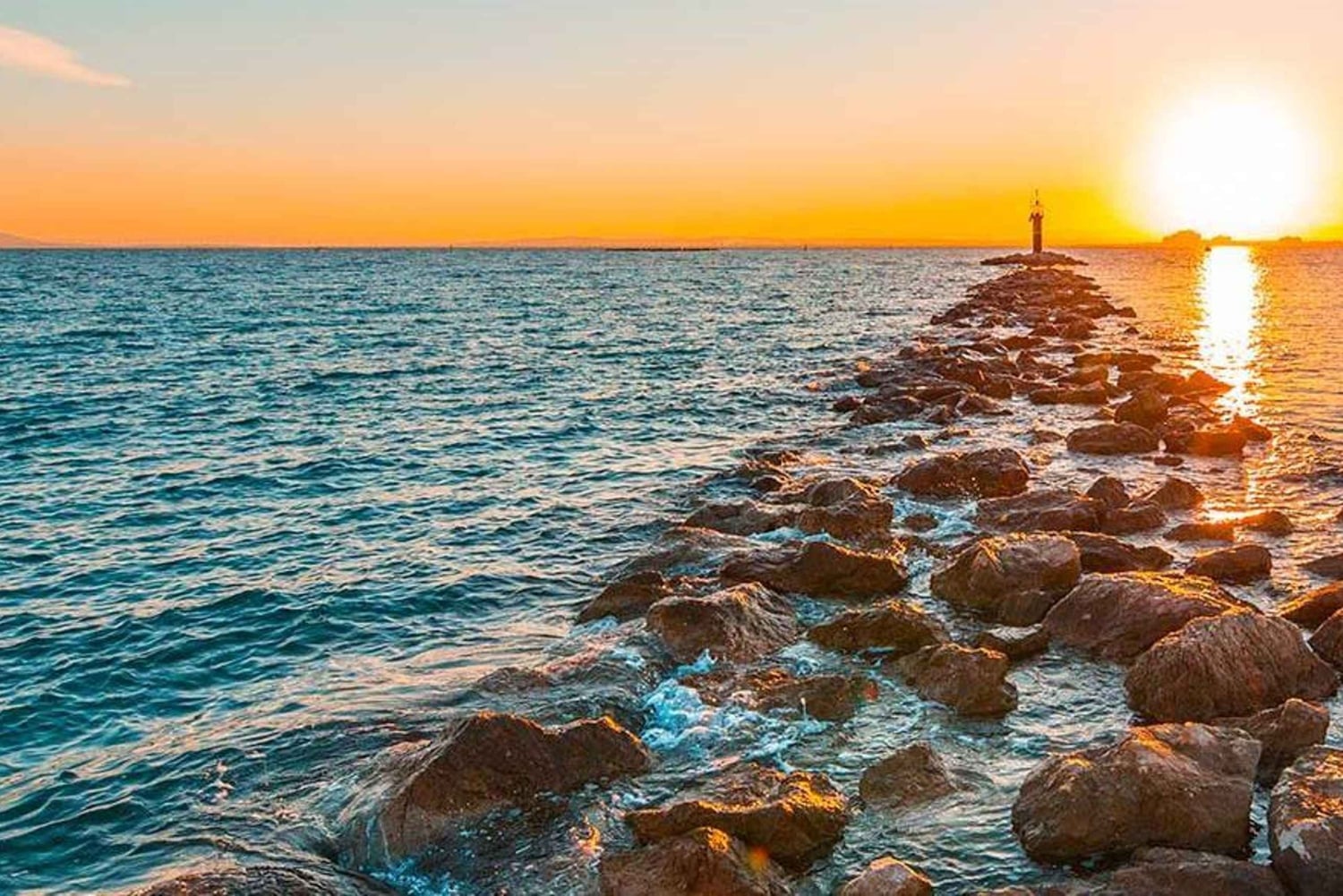 AQUA SPLASH SUNSET : Mega Tobogán & Cóctel & Natación