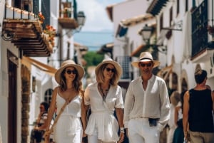 Barcelona: PRIVATE Cadaqués Guided Tour & 3-Course Lunch