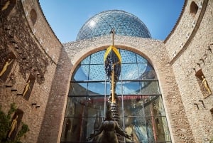 Barcelona: Viagem de um dia a Girona e Figueres com o Museu Dali