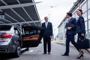 Barcelona: Private Airport Transfer to City Center
