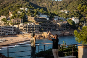 From Barcelona: Tossa de Mar Day Trip with Small Group