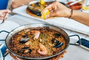 Barcelona: Tossa de Mar kajak/snorkeltur m/ 3-retters måltid
