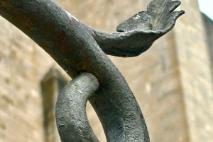 マドリードから：セゴビアを探索し、家族経営のワイナリーで乾杯しましょう