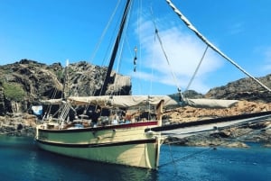 Cadaqués: Passeio de barco pelo Parque Natural do Cap de Creus