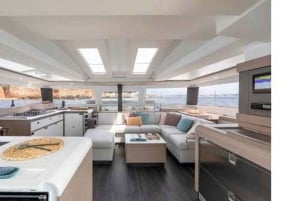 Коста-Брава: 3-дневный отдых на роскошном катамаране, отправление из Барселоны