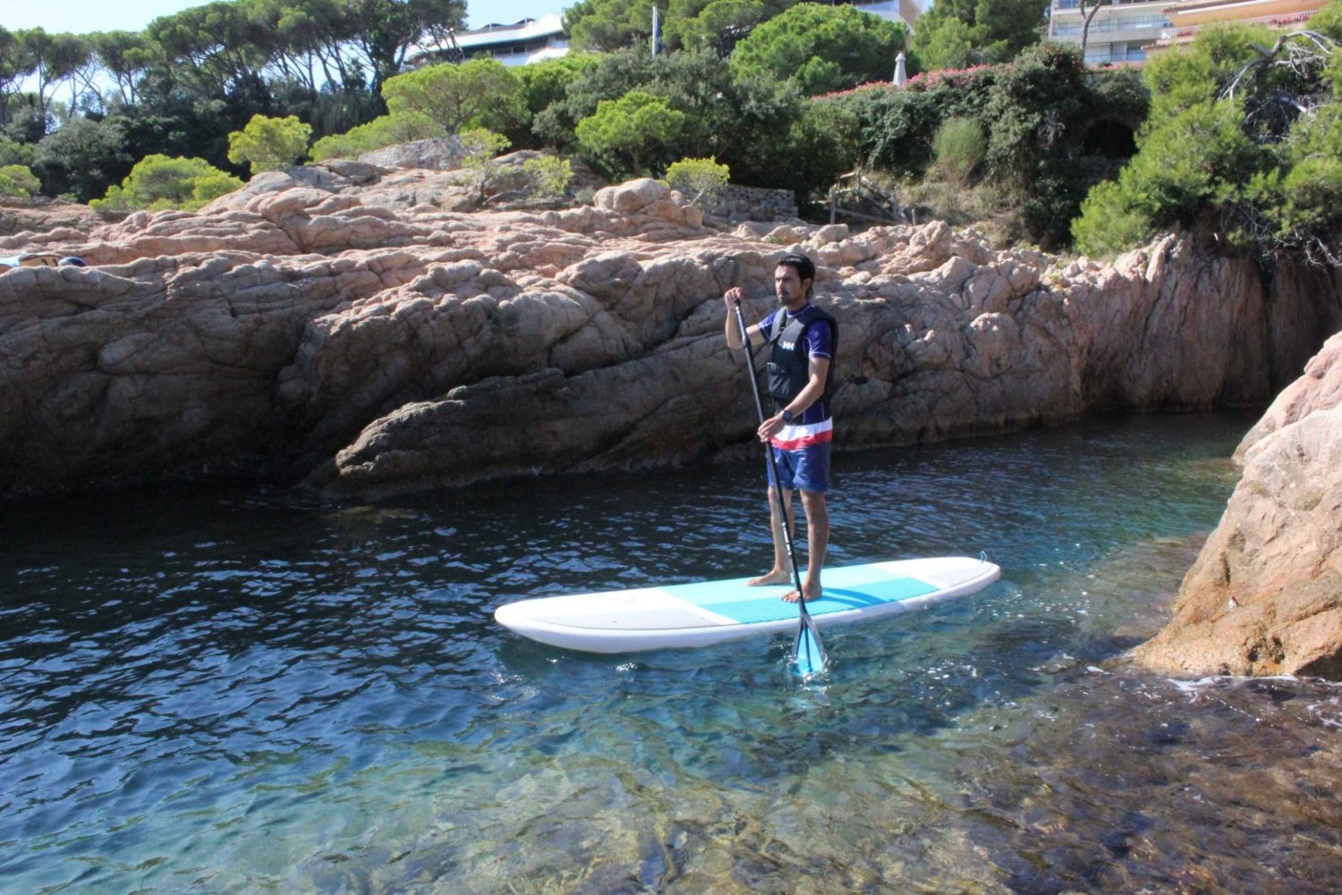 Costa Brava: lezione e tour di stand-up paddleboarding