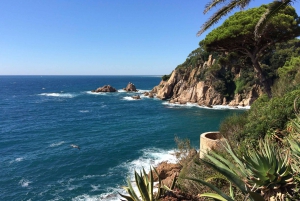 From Barcelona: Costa Brava Day Tour with Lunch