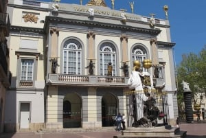 Figueres: Dalí Teater-Museum entrébillet