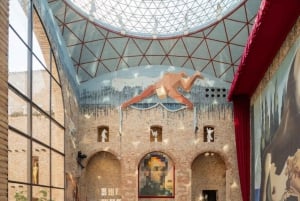 Figueres: Dalí Theatre-Museum Guided Tour with Tickets