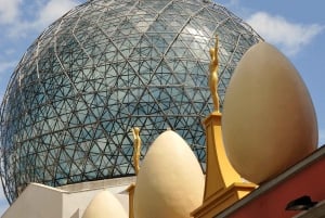 Figueres: Dalí Theatre-Museum Guided Tour with Tickets