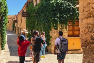Z Barcelony: Wycieczka w małej grupie: Costa Brava i Muzeum Dali