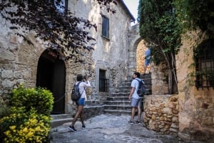 Desde Barcelona: Excursión de un día a Girona y la Costa Brava