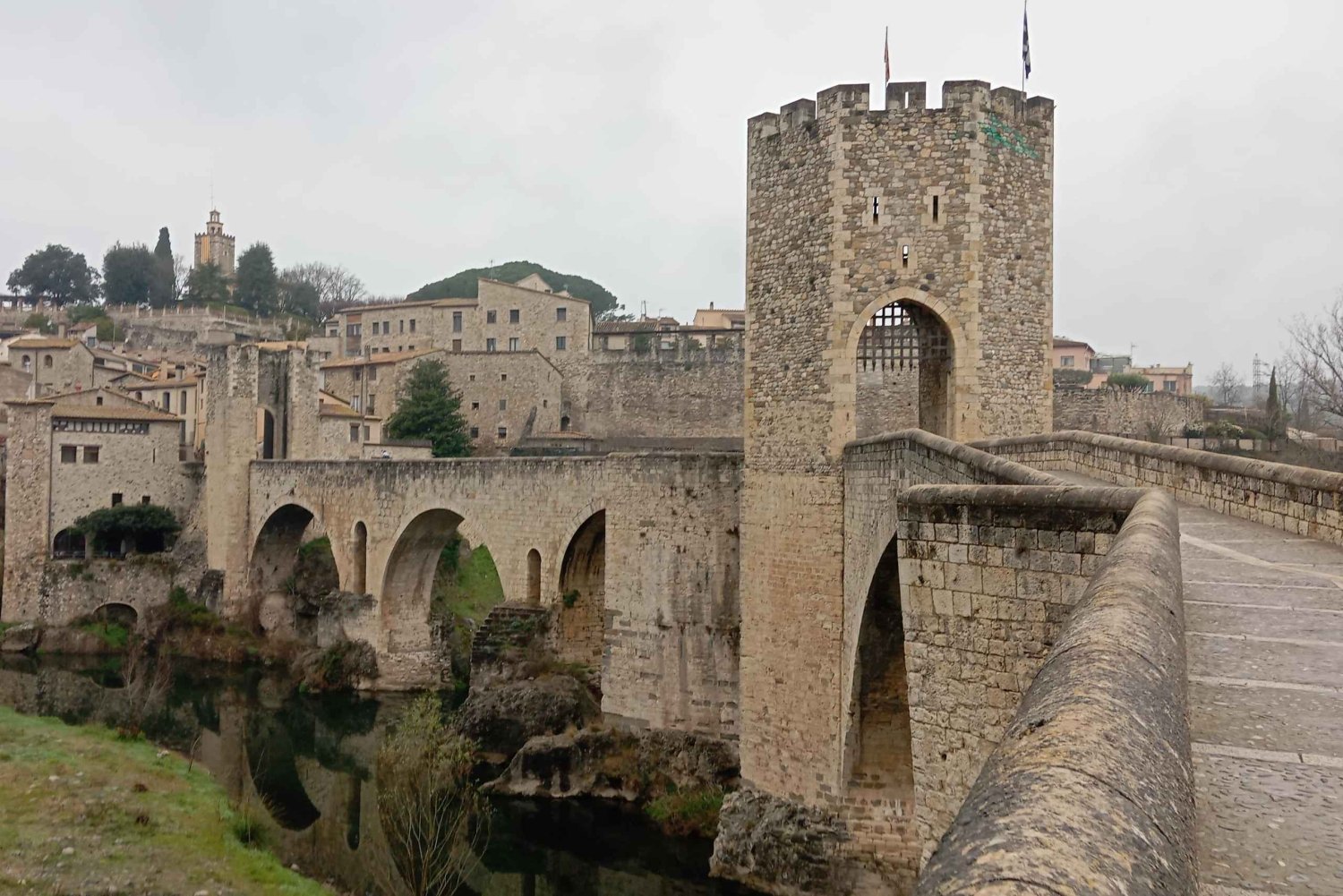 Z Barcelony: Wycieczka po średniowiecznych miastach do Besalú, Pals i Rupit