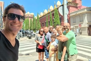 From Barcelona: Private Figueres & Pubol Full-Day Tour