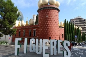 From Girona: Dalí Museum, Cadaqués and Creus Cape Tour