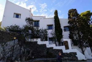 Gironasta: Dalí-museo, Cadaqués ja Creus-kapin kierros