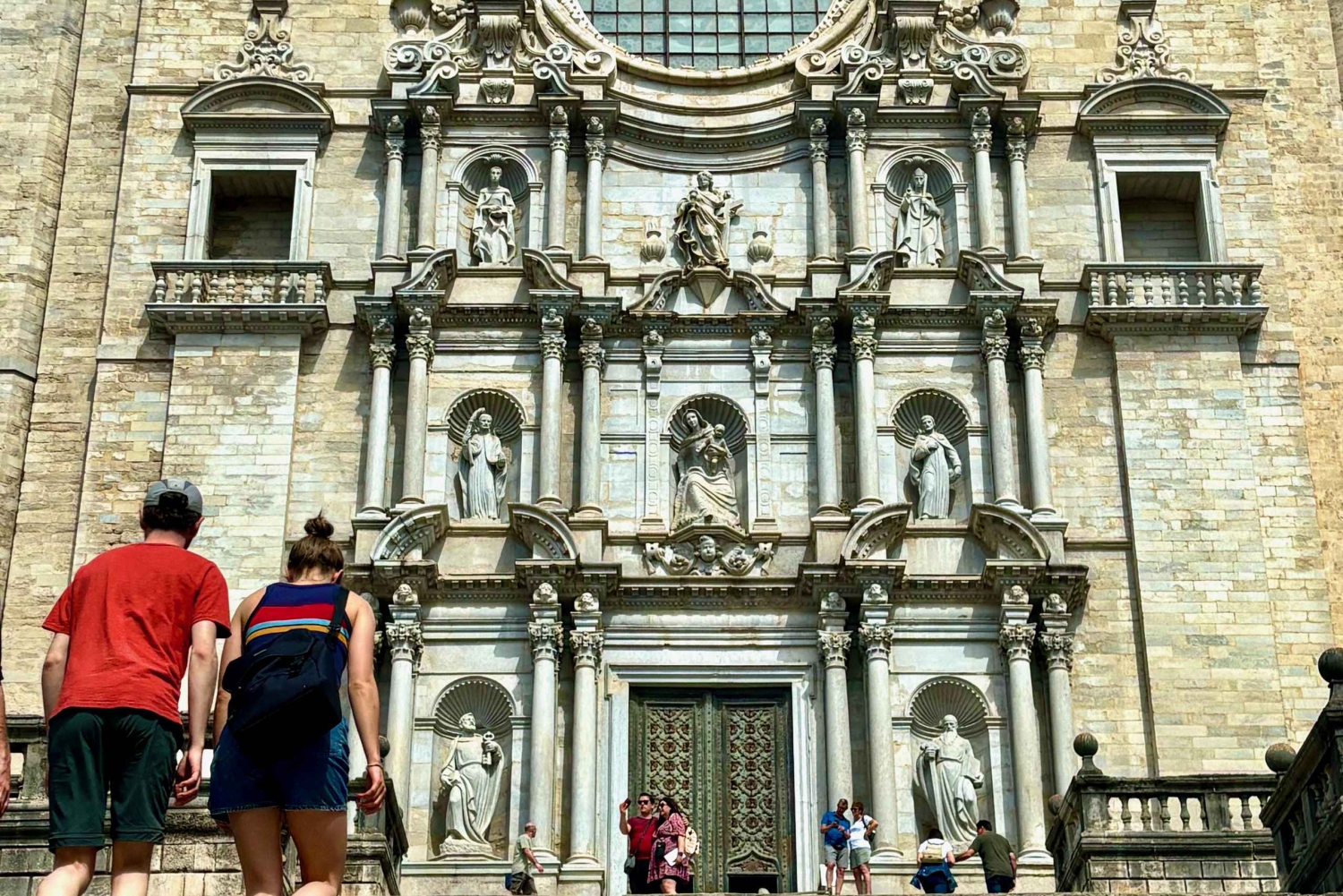 Von Madrid aus: Entdecke Segovia und feiere in einer familiengeführten Weinkellerei