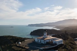 Från Roses: Båttur på den katalanska kusten i Cadaqués