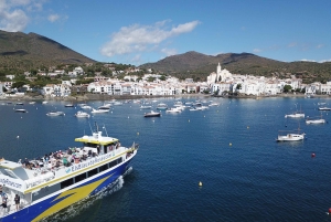 Depuis Roses : Tour en bateau de la côte catalane de Cadaqués