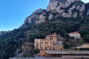 Escursione di un'intera giornata a Montserrat: Monastero in cima alla montagna