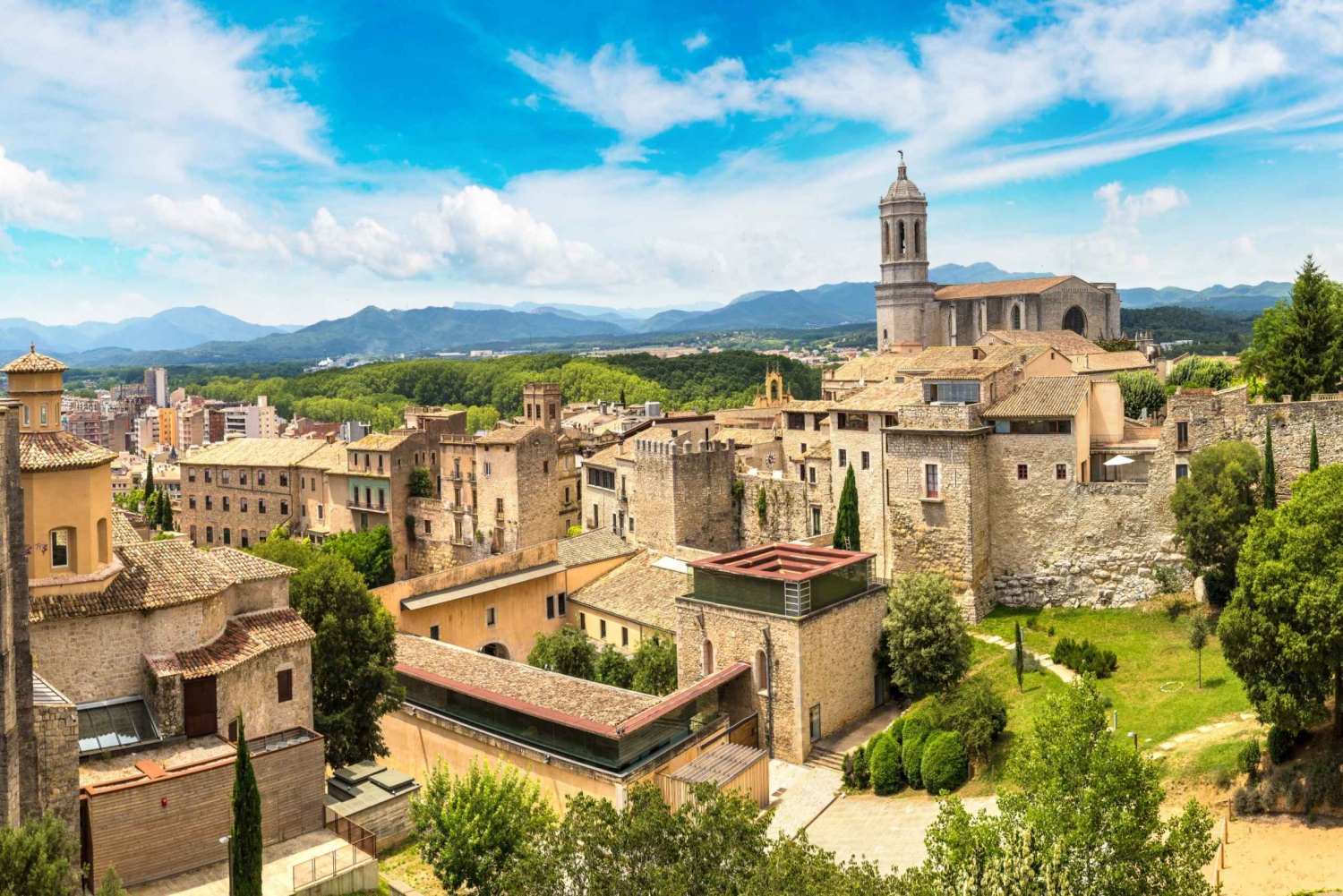 Girona and Costa Brava Private Tour from Barcelona by Car