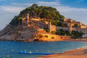 From Barcelona: Girona & Costa Brava Day Trip with Transfers