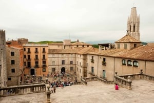 Barcelona: Girona & Figueres Tour med valfritt Dali Museum