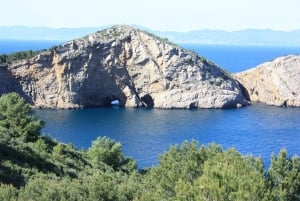 Guided Boat Tour to Medes Islands & Roca Foradada with Swim