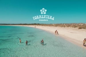Ibiza: Formentera Cruise with Paella, OpenBar & Water Sports